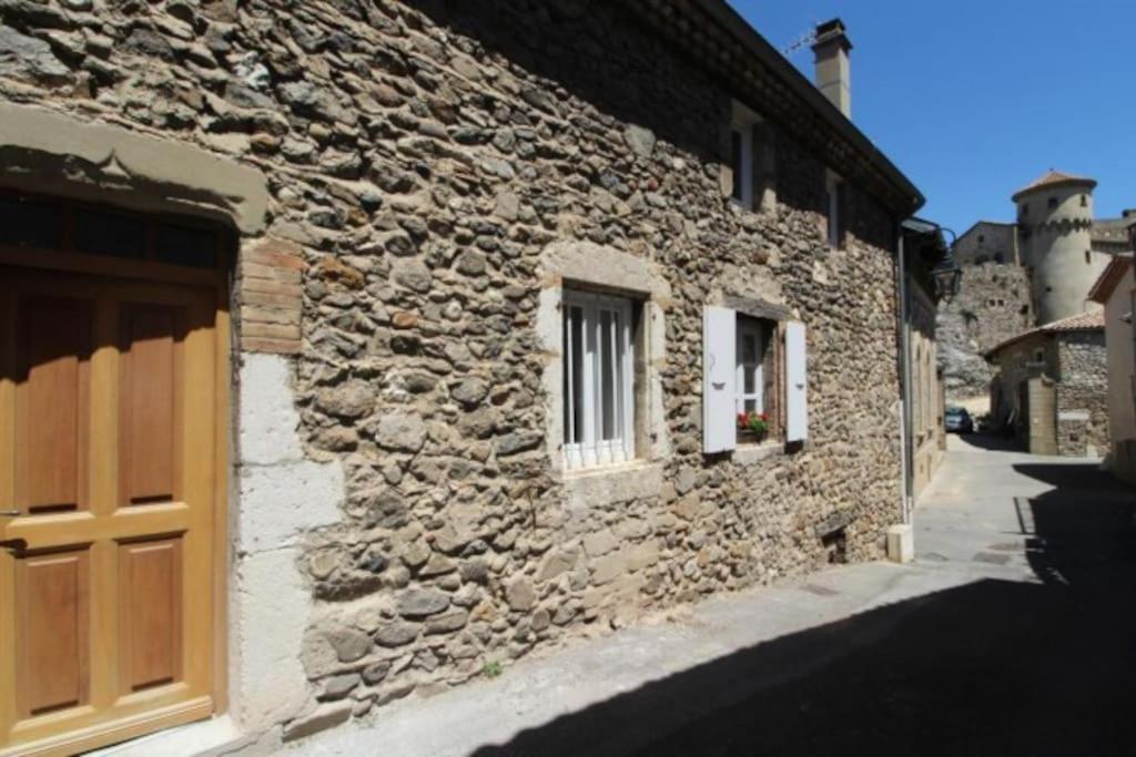 Petit Appartement Confortable Châteaubourg Exteriör bild